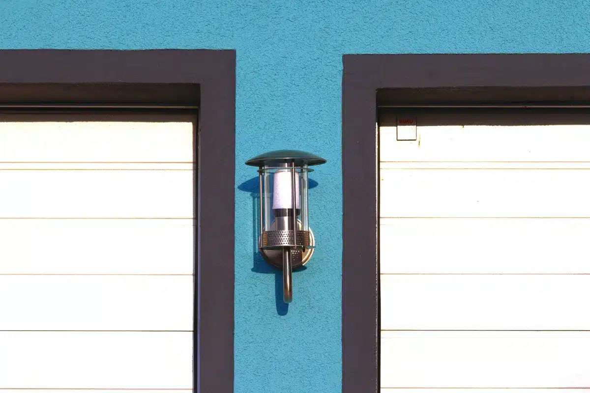 Factors Affecting the Cost of Outdoor Lighting Installation